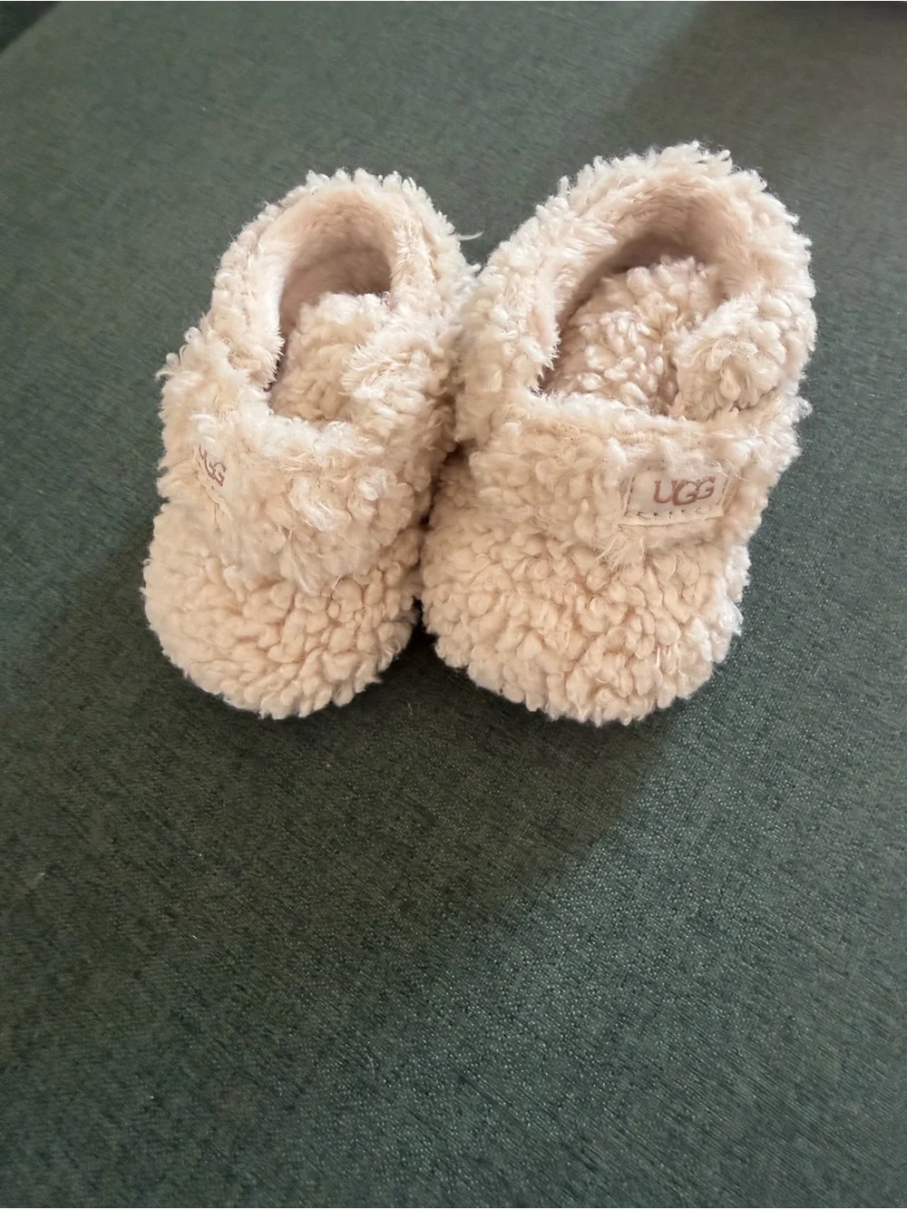 UGG Infant Shearling Booties in Light Beige